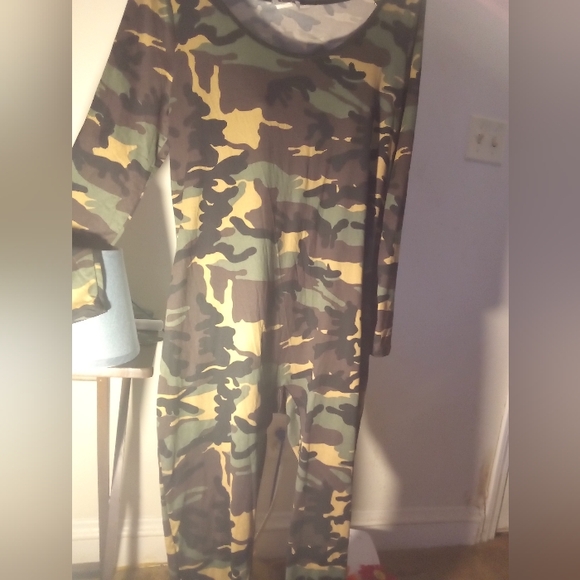 Camouflage Jumpsuit - i>r Style# NS127 - Picture 11 of 16